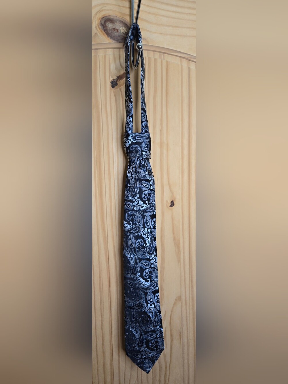 Geoffrey Beene Men's 100% Silk Black Gray Paisley Necktie Classic Dress Tie